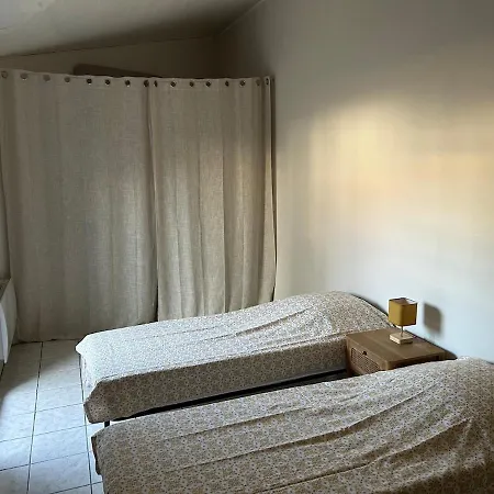 بيت للعطل Maison Trois Pieces Avec Cour Proche *